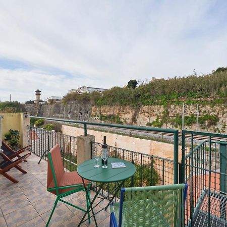 Bright Apt W Balcony, Ac, Parking, By Timecooler Lisbon Luaran gambar