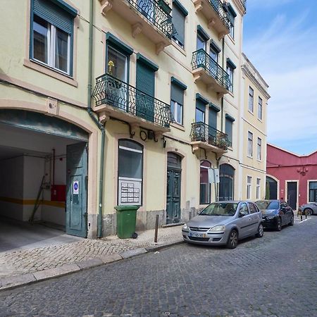 Bright Apt W Balcony, Ac, Parking, By Timecooler Lisbon Luaran gambar