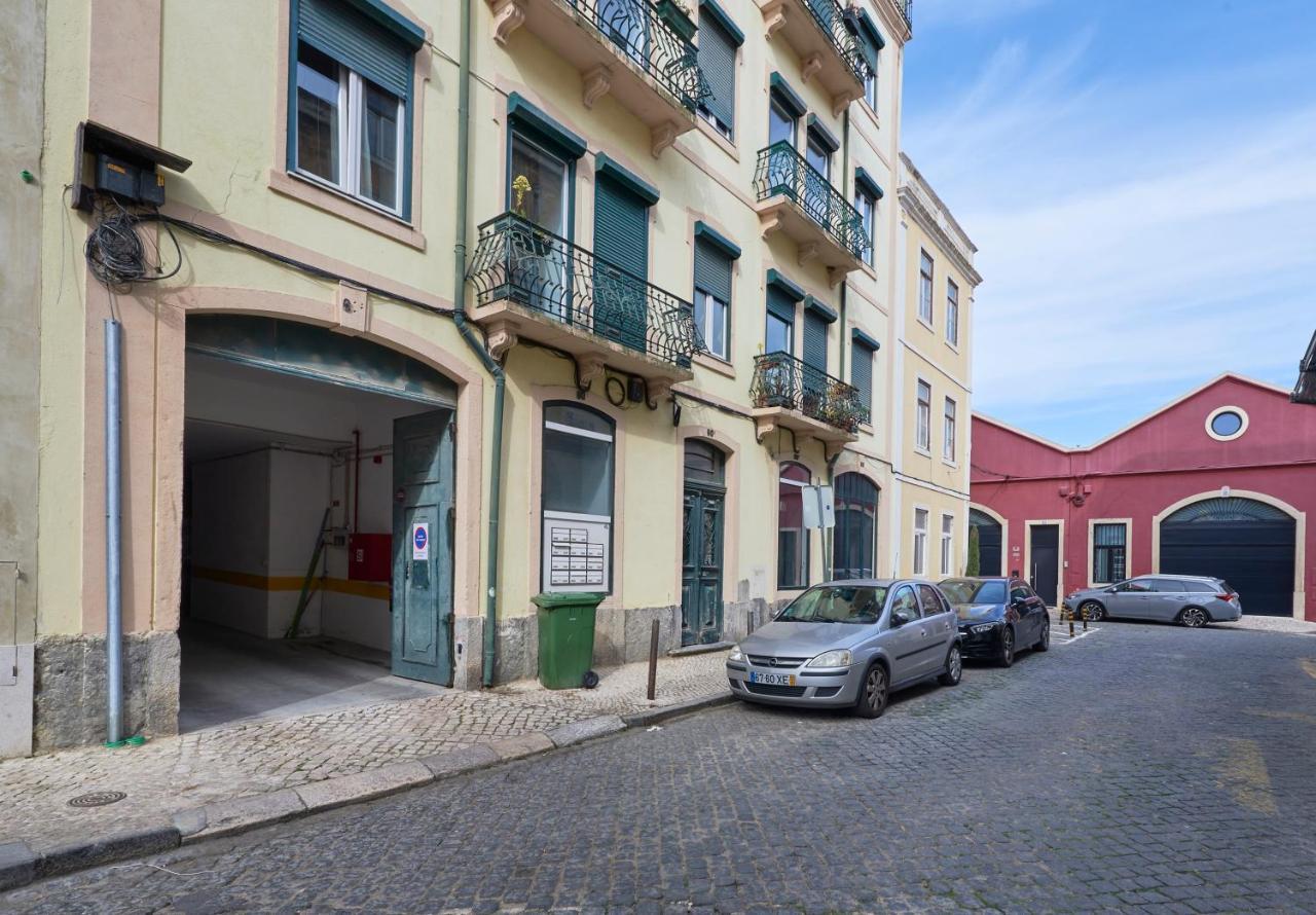 Bright Apt W Balcony, Ac, Parking, By Timecooler Lisbon Luaran gambar