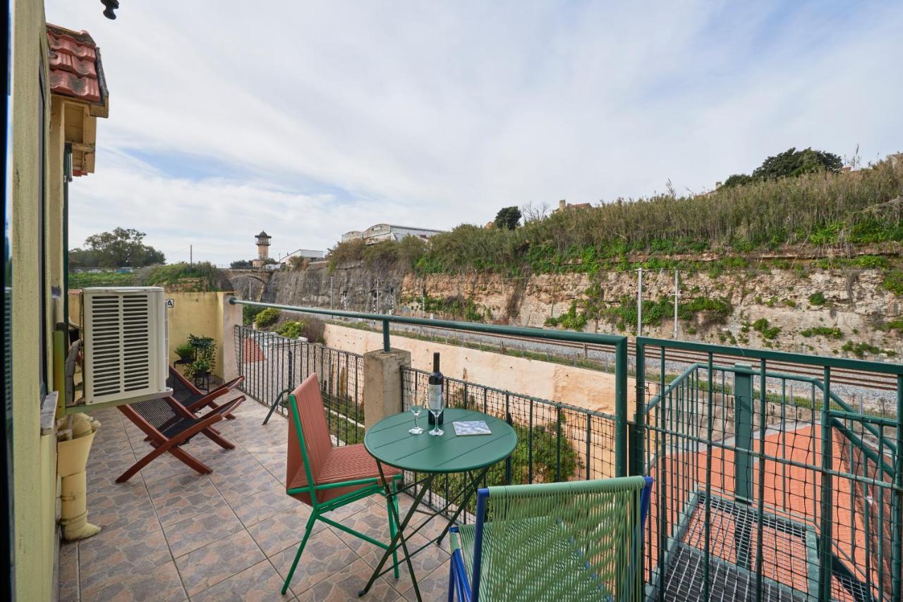 Bright Apt W Balcony, Ac, Parking, By Timecooler Lisbon Luaran gambar