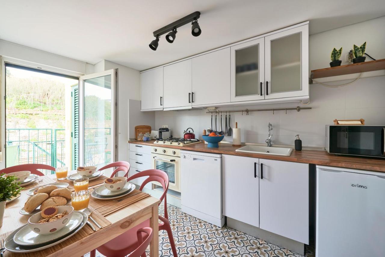 Bright Apt W Balcony, Ac, Parking, By Timecooler Lisbon Luaran gambar