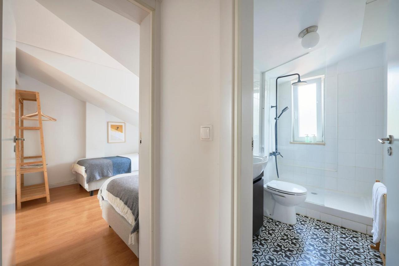 Bright Apt W Balcony, Ac, Parking, By Timecooler Lisbon Luaran gambar