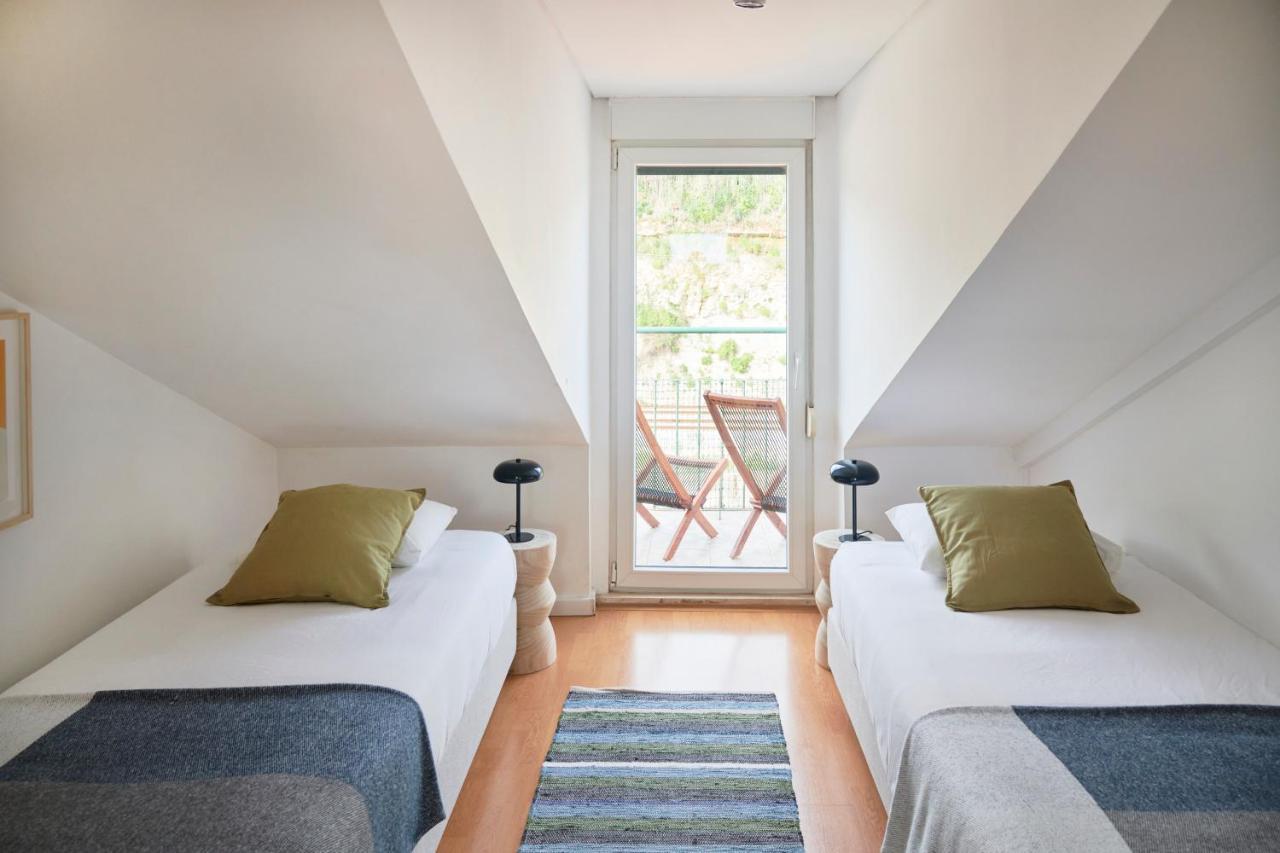 Bright Apt W Balcony, Ac, Parking, By Timecooler Lisbon Luaran gambar